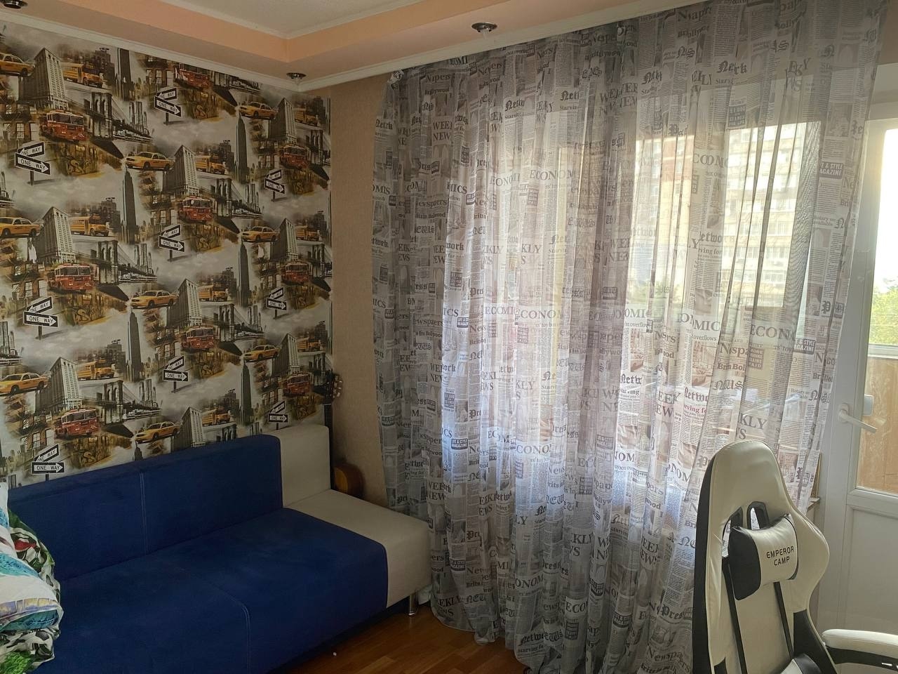 Продам 1 ком.квартиру 42 кв.м на кв.Заречный возле ресторана Ашот.4/12эт,вся мебель и техника остается. для продажи.Теплый пол в сан.узле.Рядом школа,...